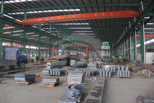 329tons Stainless Steel Plate & 1680 Ton Pressure Steel Plate to Vietnam