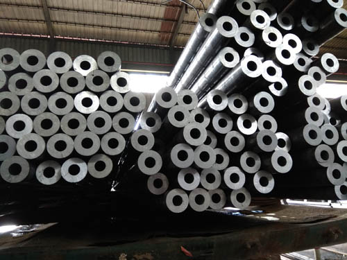 What is the chemical compostion of ASTM 36 seamless pipe?