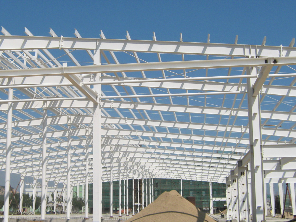 Steel truss roofing structure used for railway station